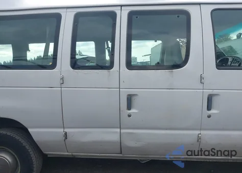 1999 Ford E-350 Super Duty Xl/Xlt из США, поврежденный, VIN 1FBSS31L0XHC12961